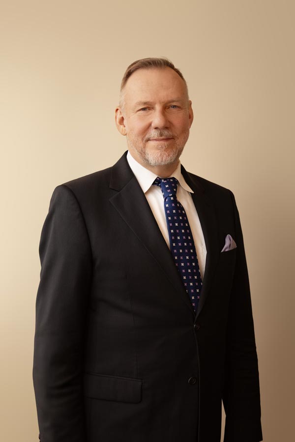 Mats Ringqvist, Senior Counsel