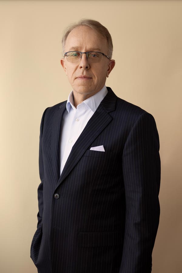 Ola Betjemann, Partner